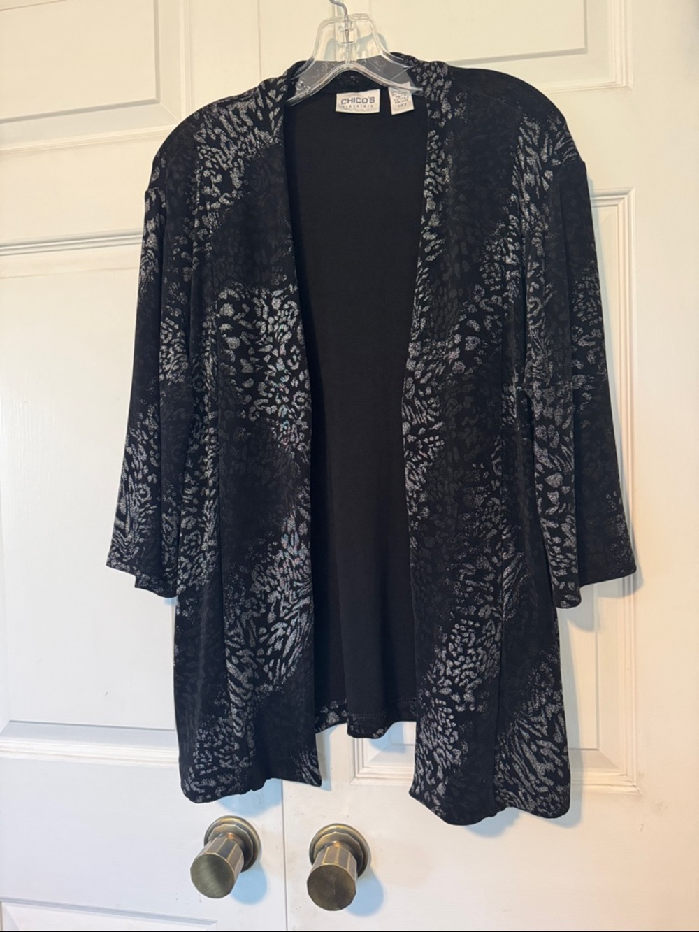 Chico's Black & Gray Open-Front animal Patterned Cardigan size 2 ( requalr L)
